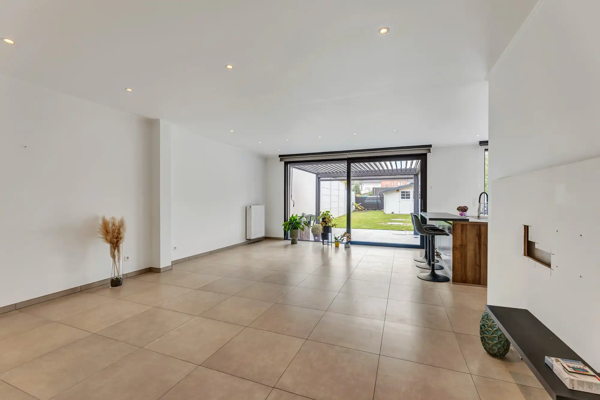 Prachtig gelijkvloers appartement met tuin foto {{pictureIndex}}