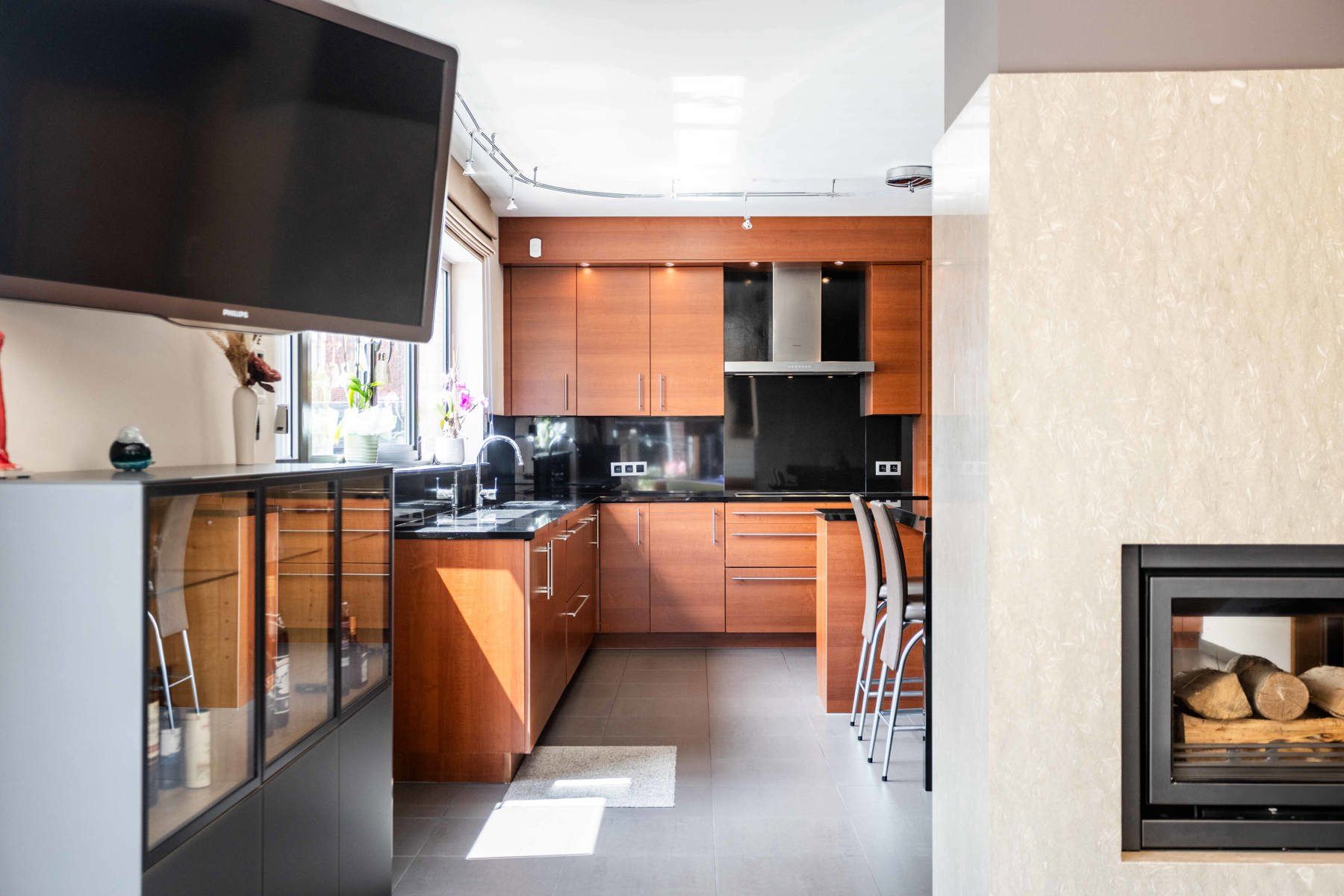 Instapklare woning 4 slpks met zwembad en poolhouse foto 7