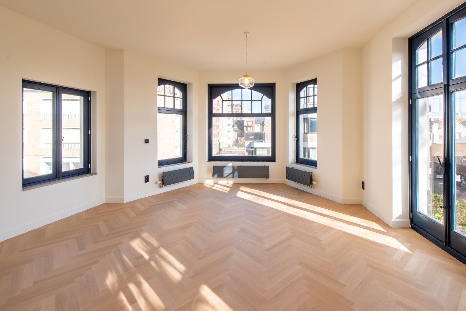 Woning 5 slpks met zijdelings zeezicht foto 5