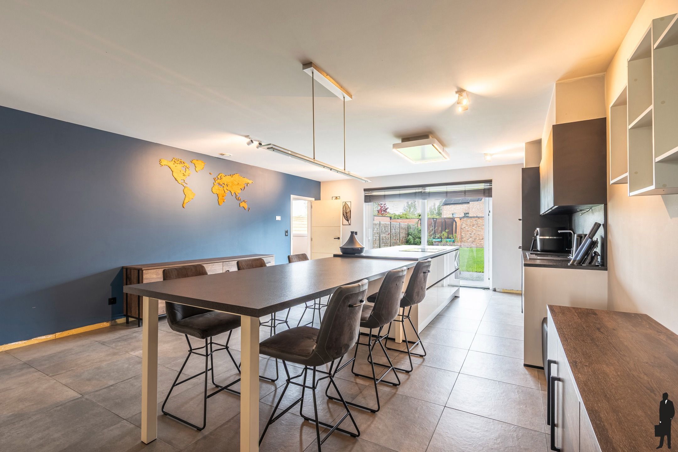 Recente gezinswoning met 5 slpks in rustig woonerf foto 5