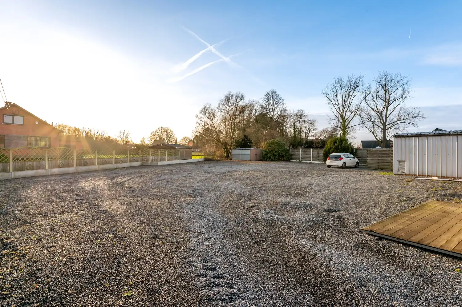 Uiterst gunstig gelegen kantoor. foto 32