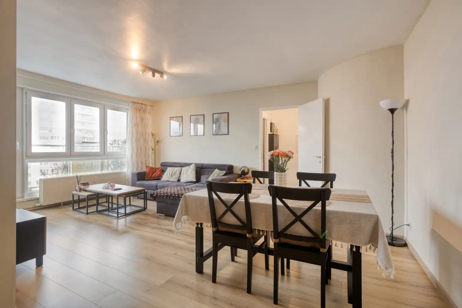 Instapklaar 2 slaapkamer appartement met prachtig uitzicht  foto 4