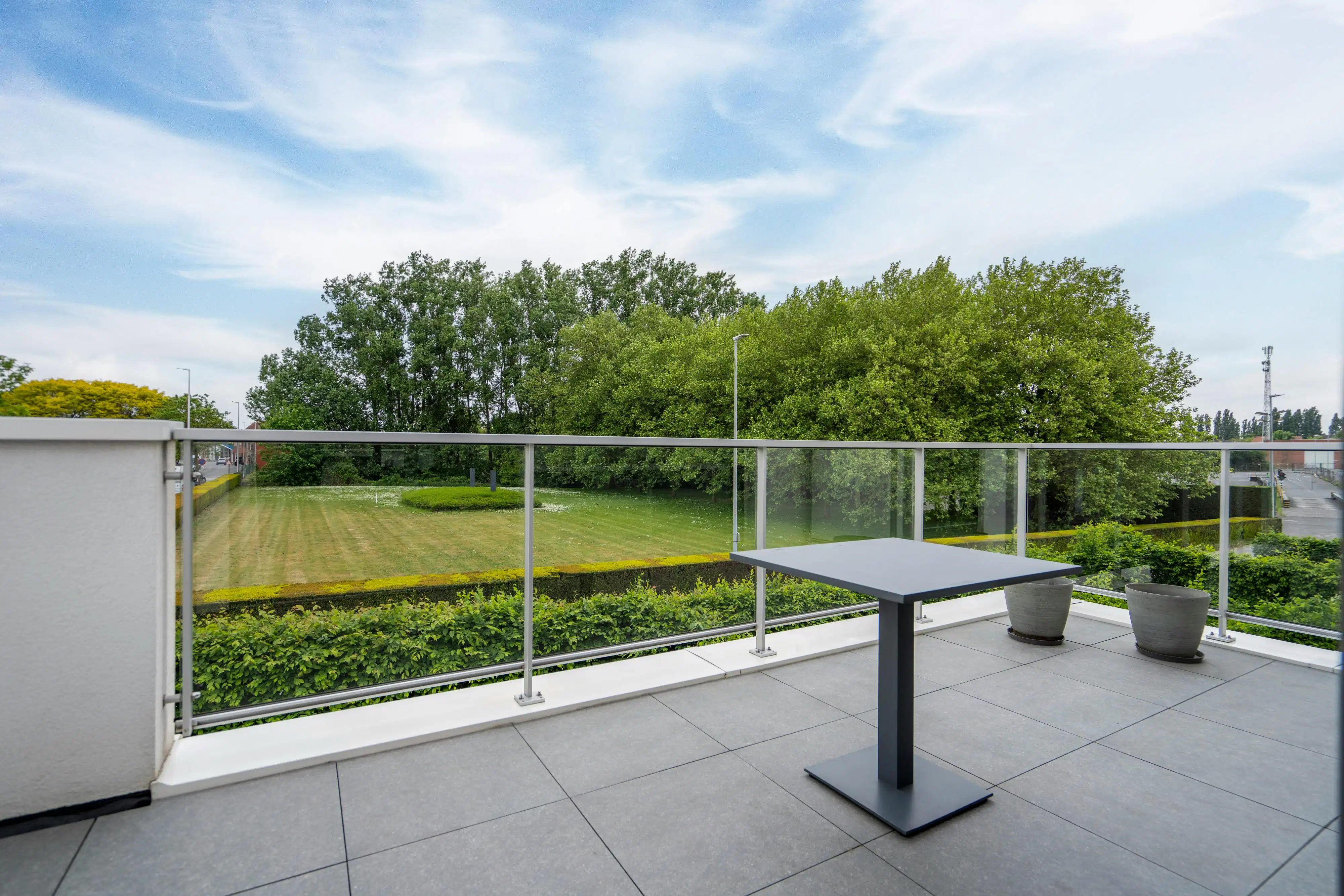 Ruim appartement met dubbel terras te koop in Gullegem! foto 6