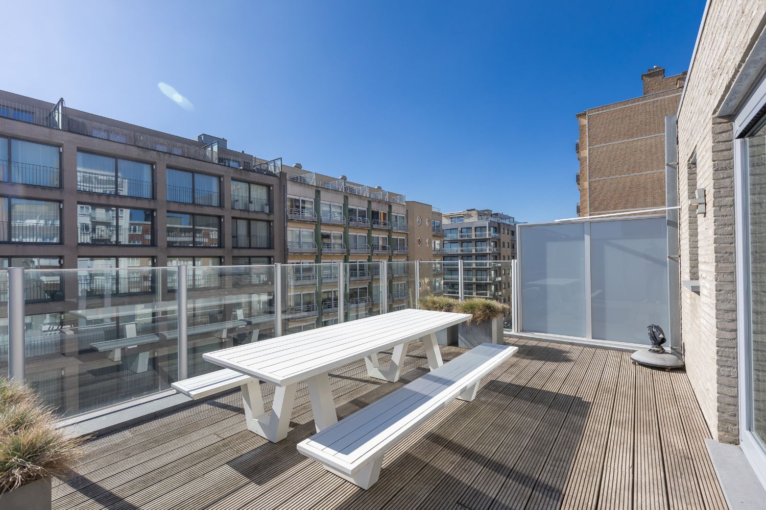 Dakappartement in perfecte staat met 2 riante terrassen! foto {{pictureIndex}}