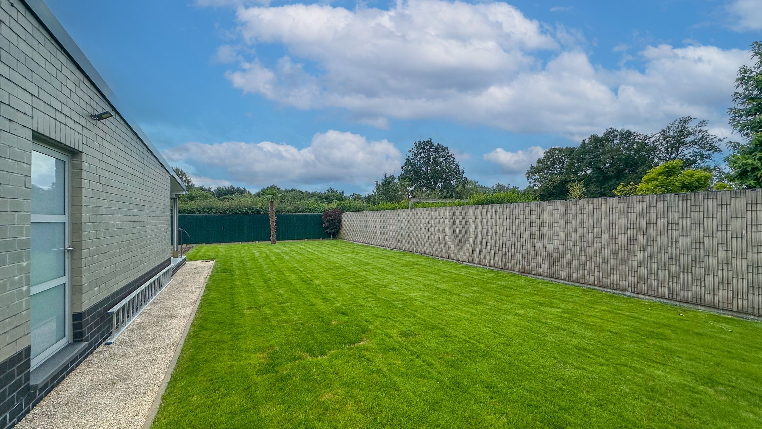 Praktisch ingedeelde woning met grote tuin en 4 slaapkamers! foto 56