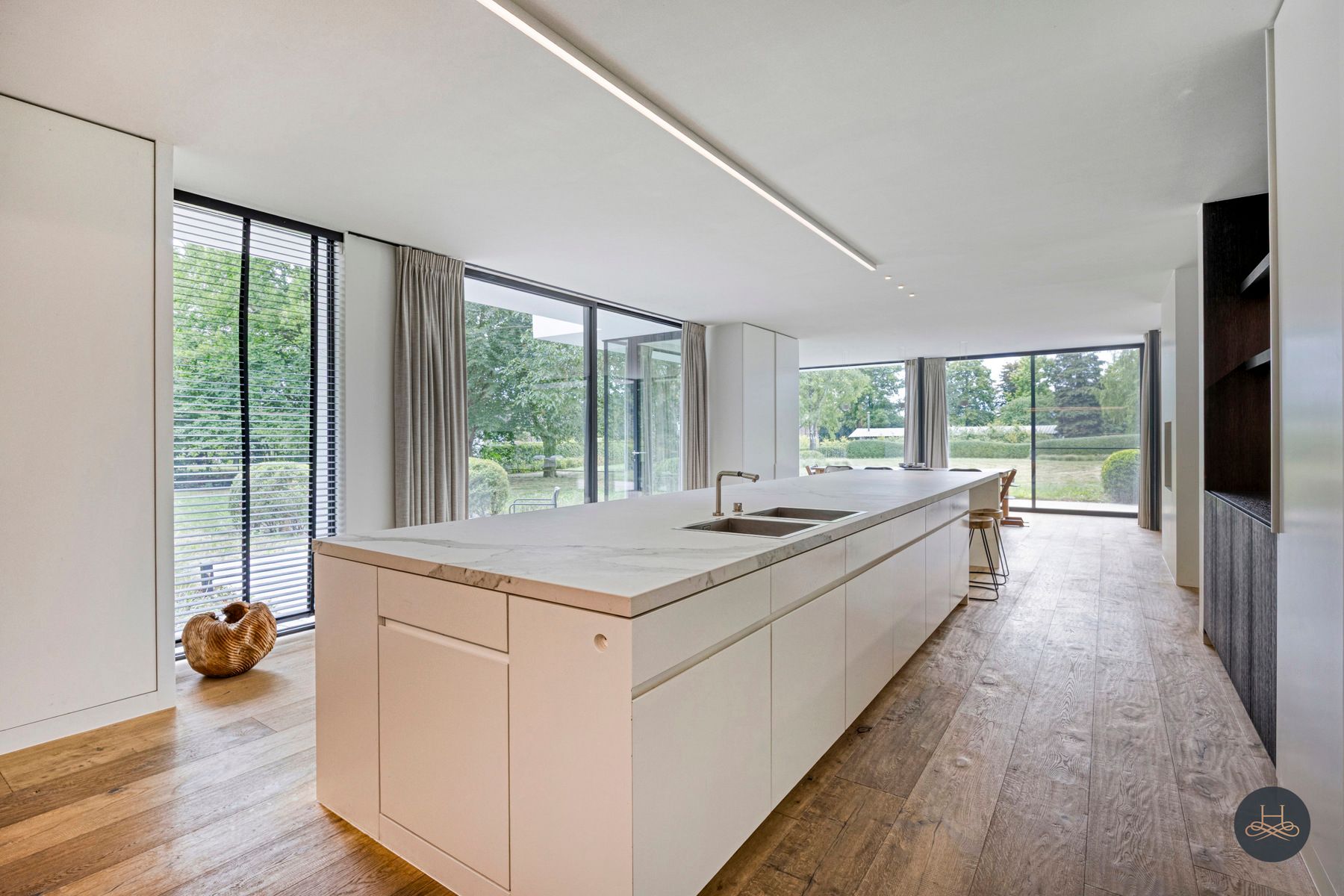 Prachtige, rustig gelegen villa met praktijk en royale tuin foto 21