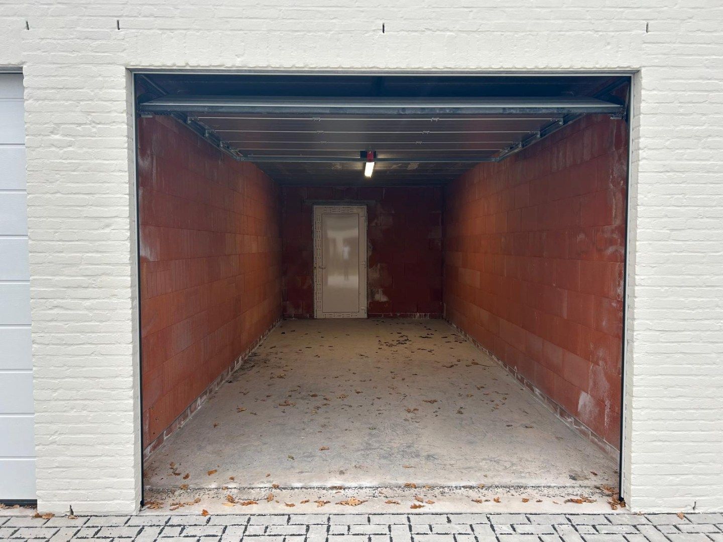 🚗 Te koop: GARAGE in Deerlijk! foto 4