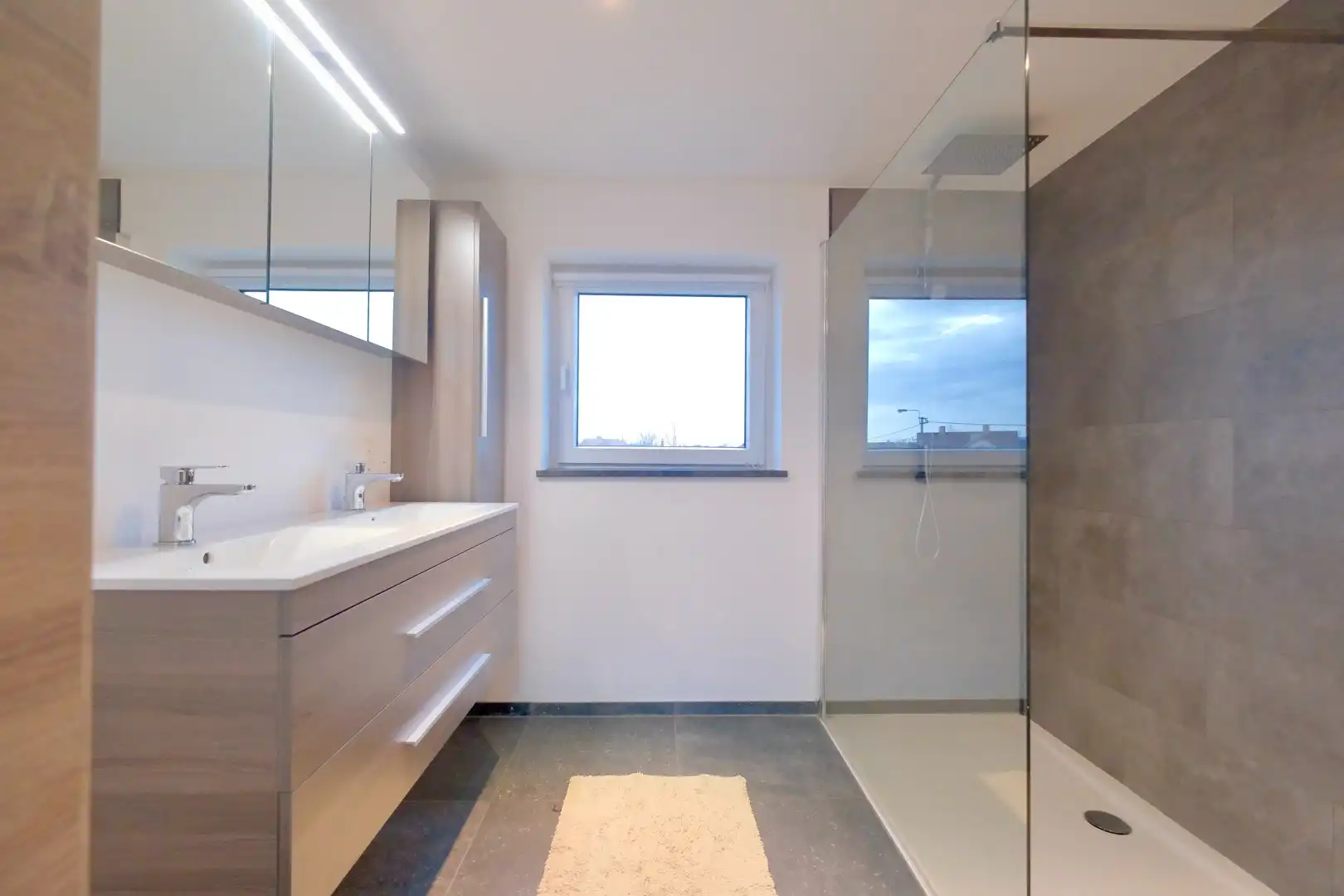 Lichtervelde - Prachtige woning met 3 slpks en staanplaats! foto 14