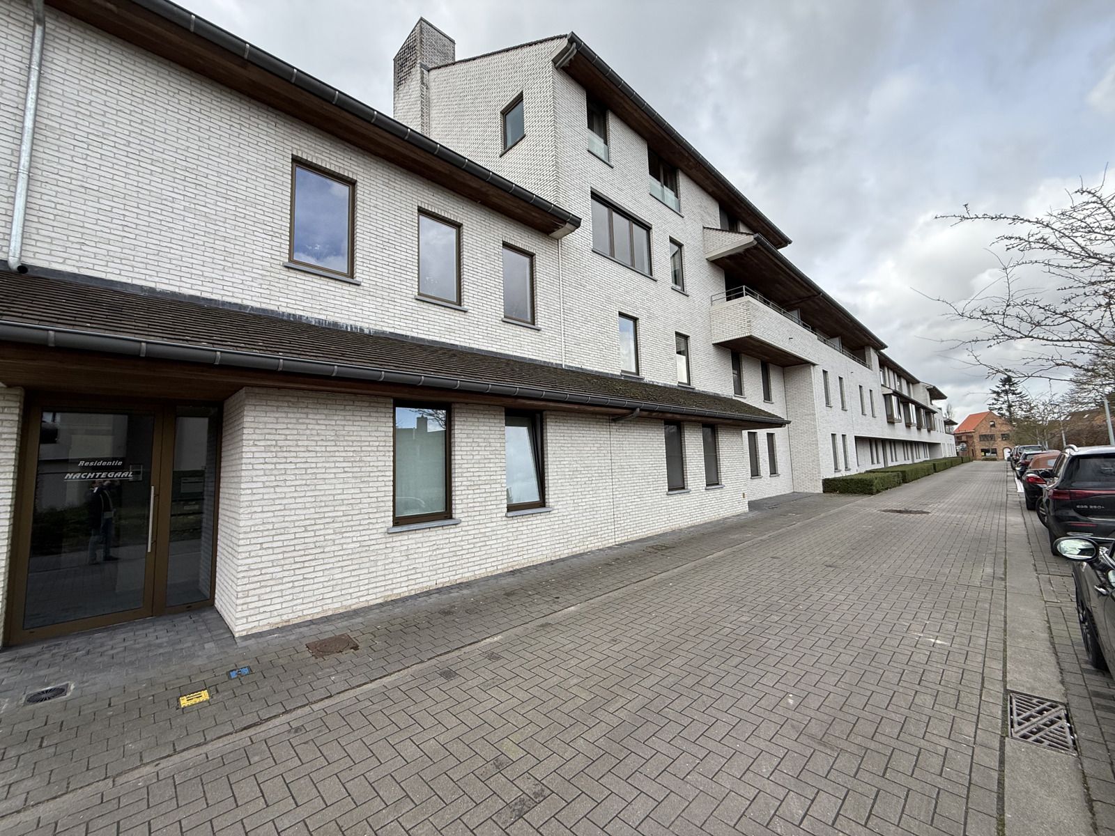 Instapklaar ruim appartement te Loppem foto 2