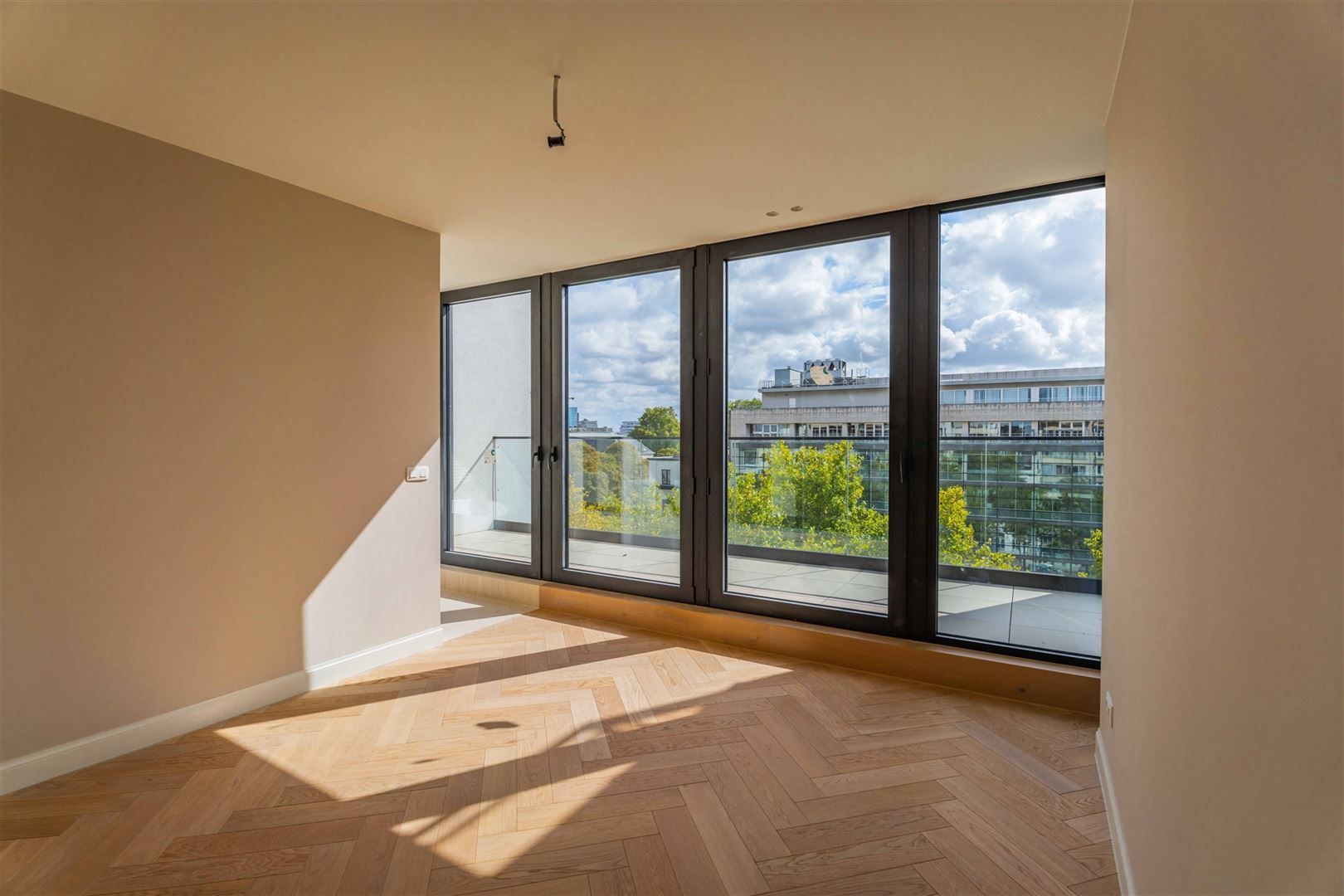 Weergaloos appartement(en) in Renoproject foto 10