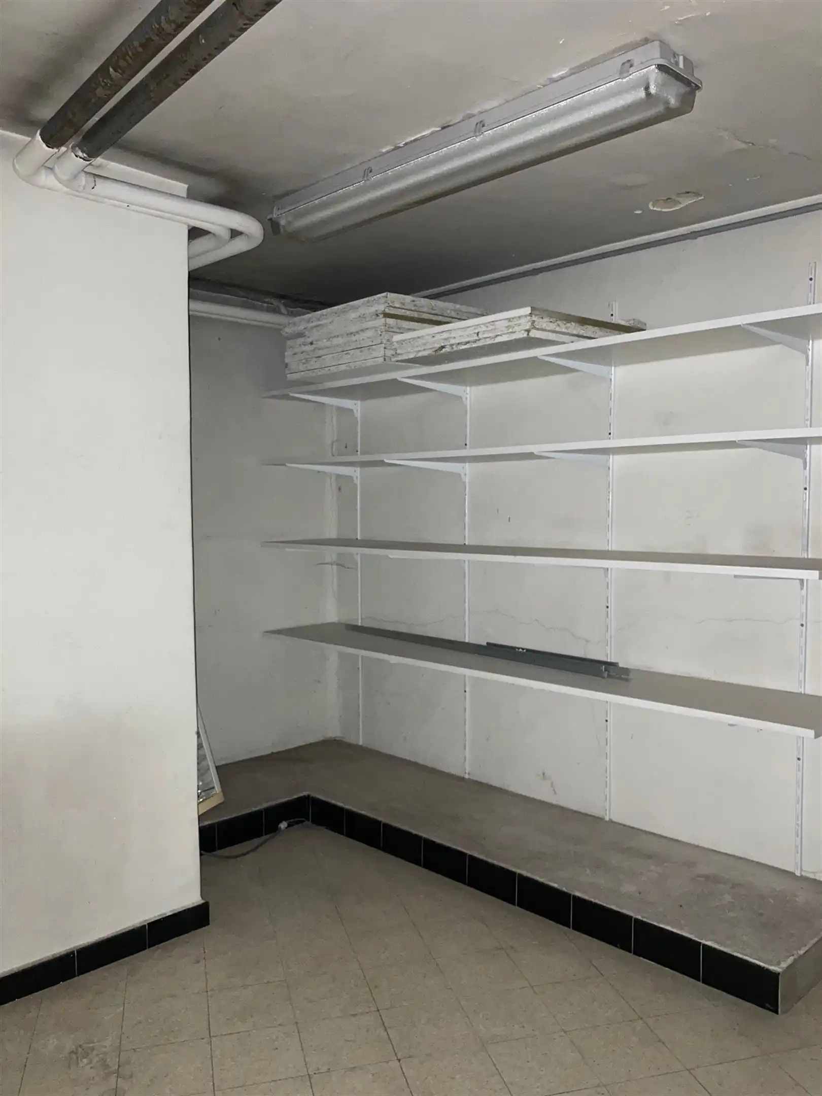 (Para)Medisch/Diensten/Kantoor/Coffee corner op een commerciële hoek in Antwerpen-Zuid foto 15