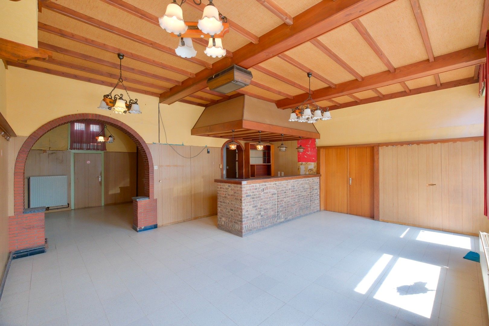 Handelswoning op toplocatie in het centrum van Lichtervelde! foto 4