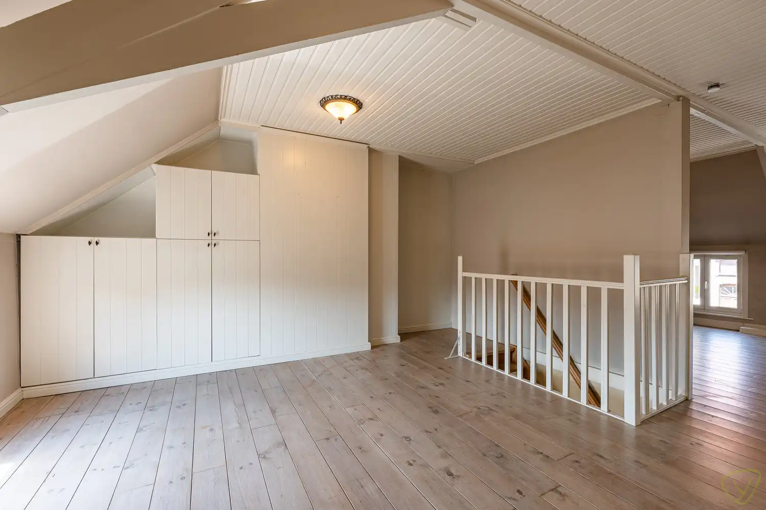Gezellige instapklare woning met zonnig koertje in Eeklo! foto 18