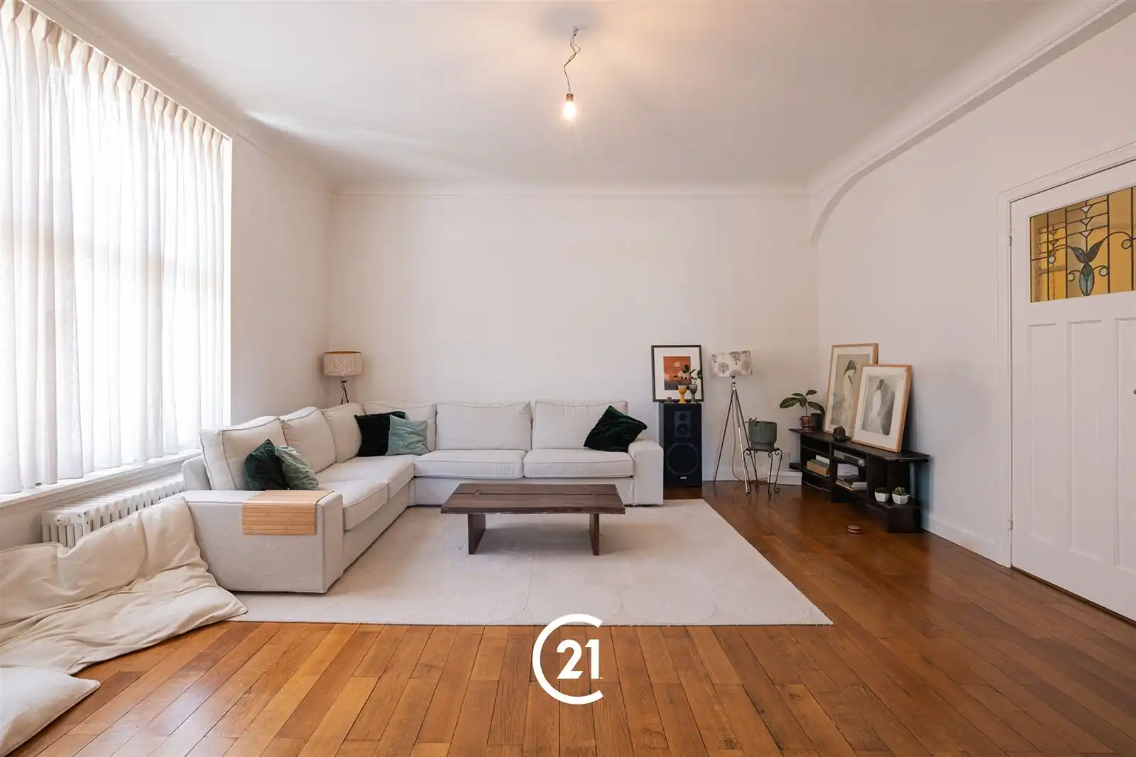 Uniek karaktervol appartement met garagebox in Gent. foto 6