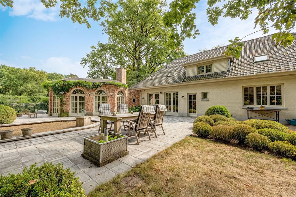 Een villa op een van de mooiste locaties van s-Gravenwezel foto 22