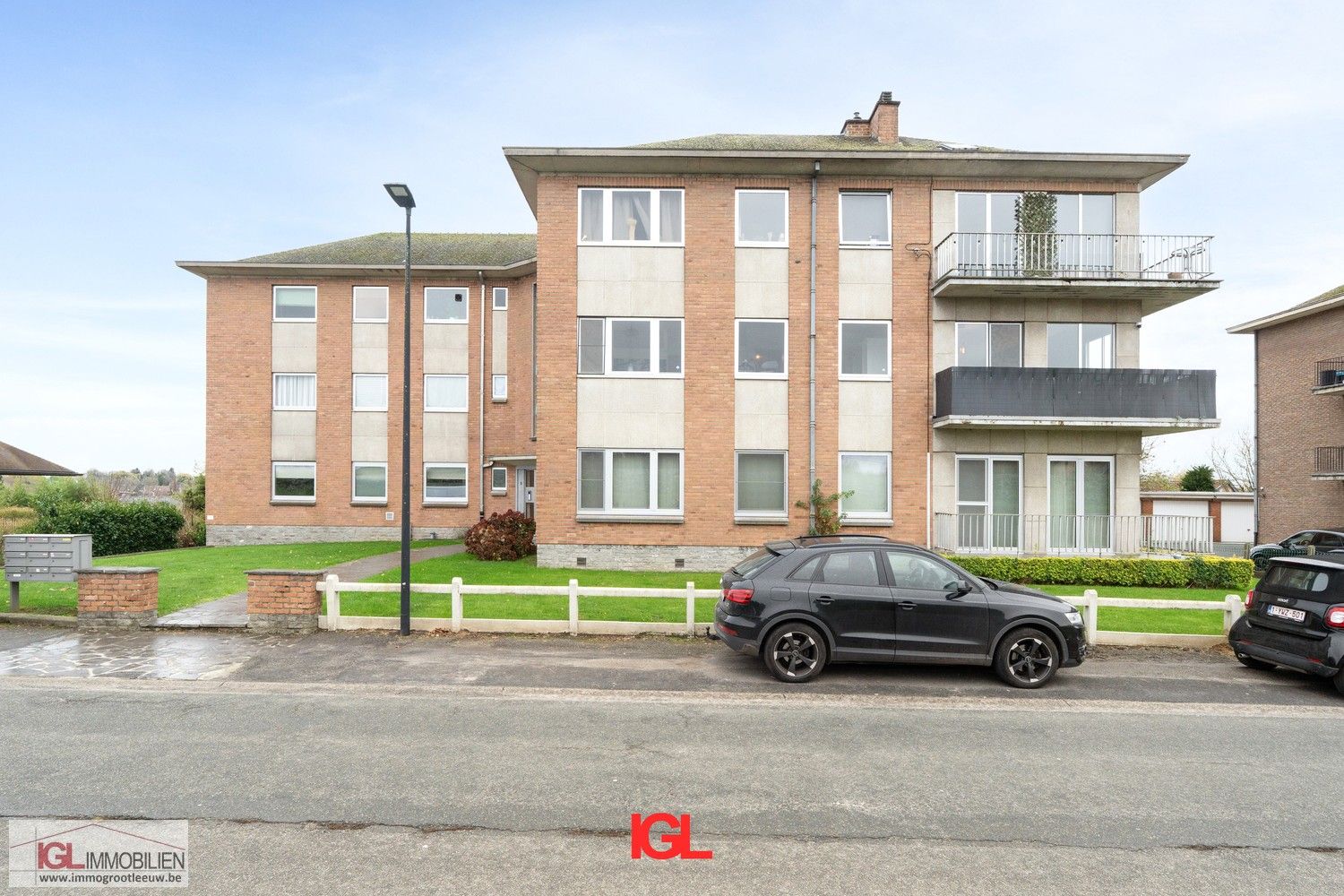 Ruim en licht appartement met 3 slaapkamers, groot terras en garage nabij centrum Sint-Pieters-Leeuw foto 24