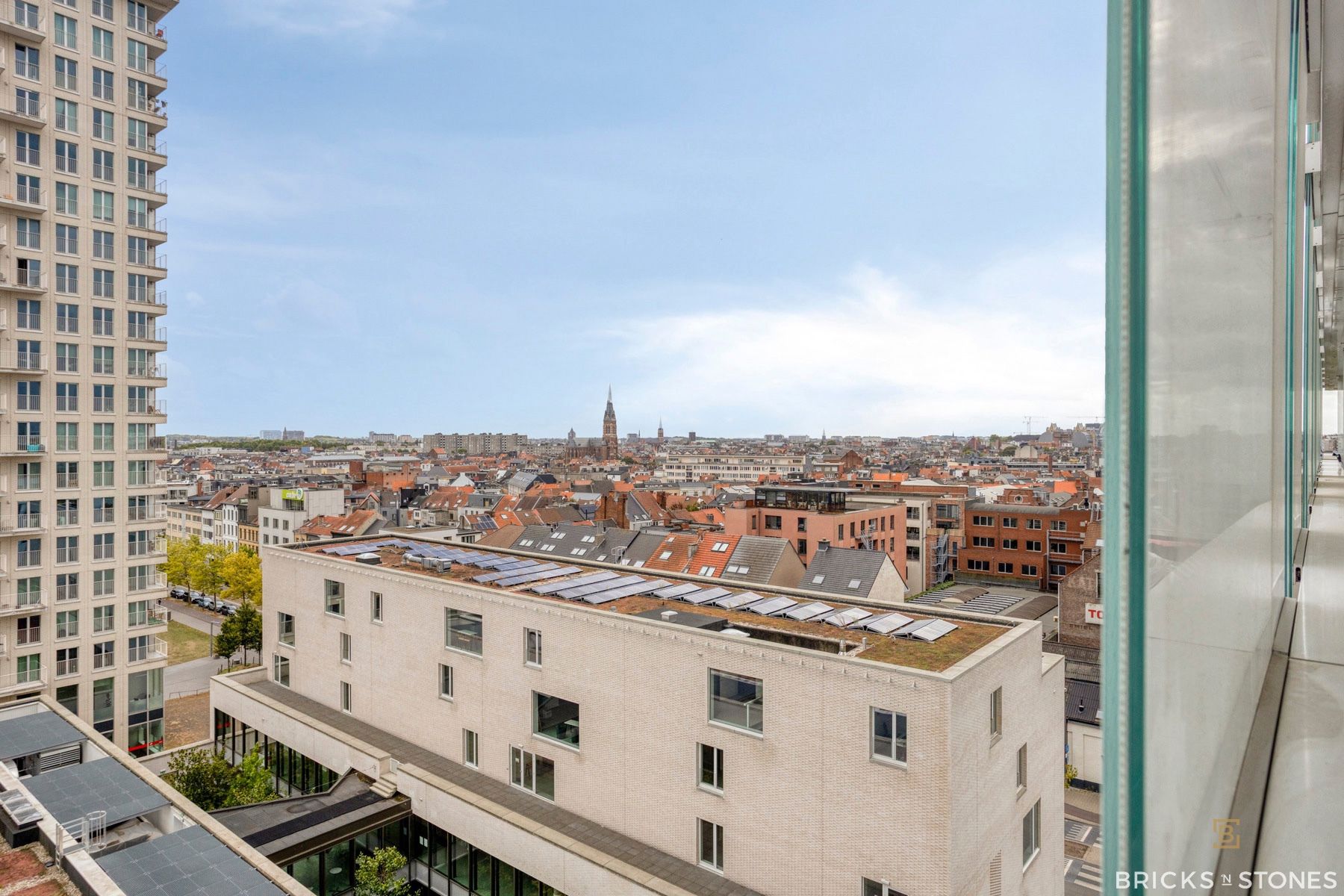 Charmante studio met uitzicht op Park Spoor Noord! foto 8