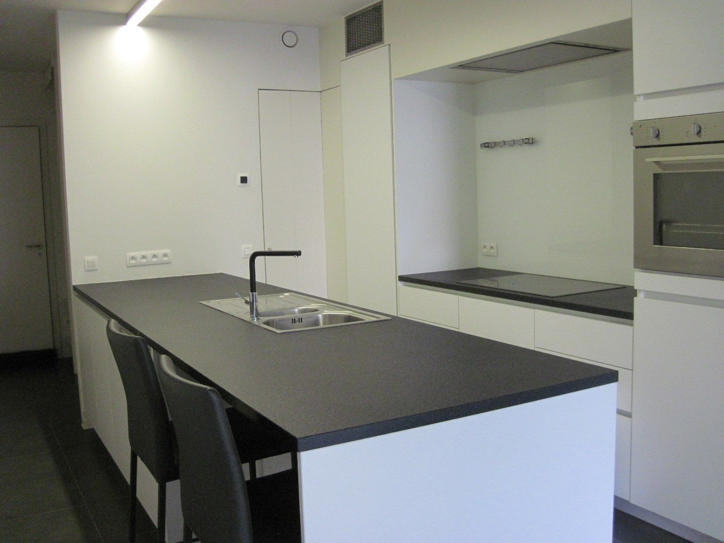 Hedendaags 2-slpk-appartement met groot terras foto 12