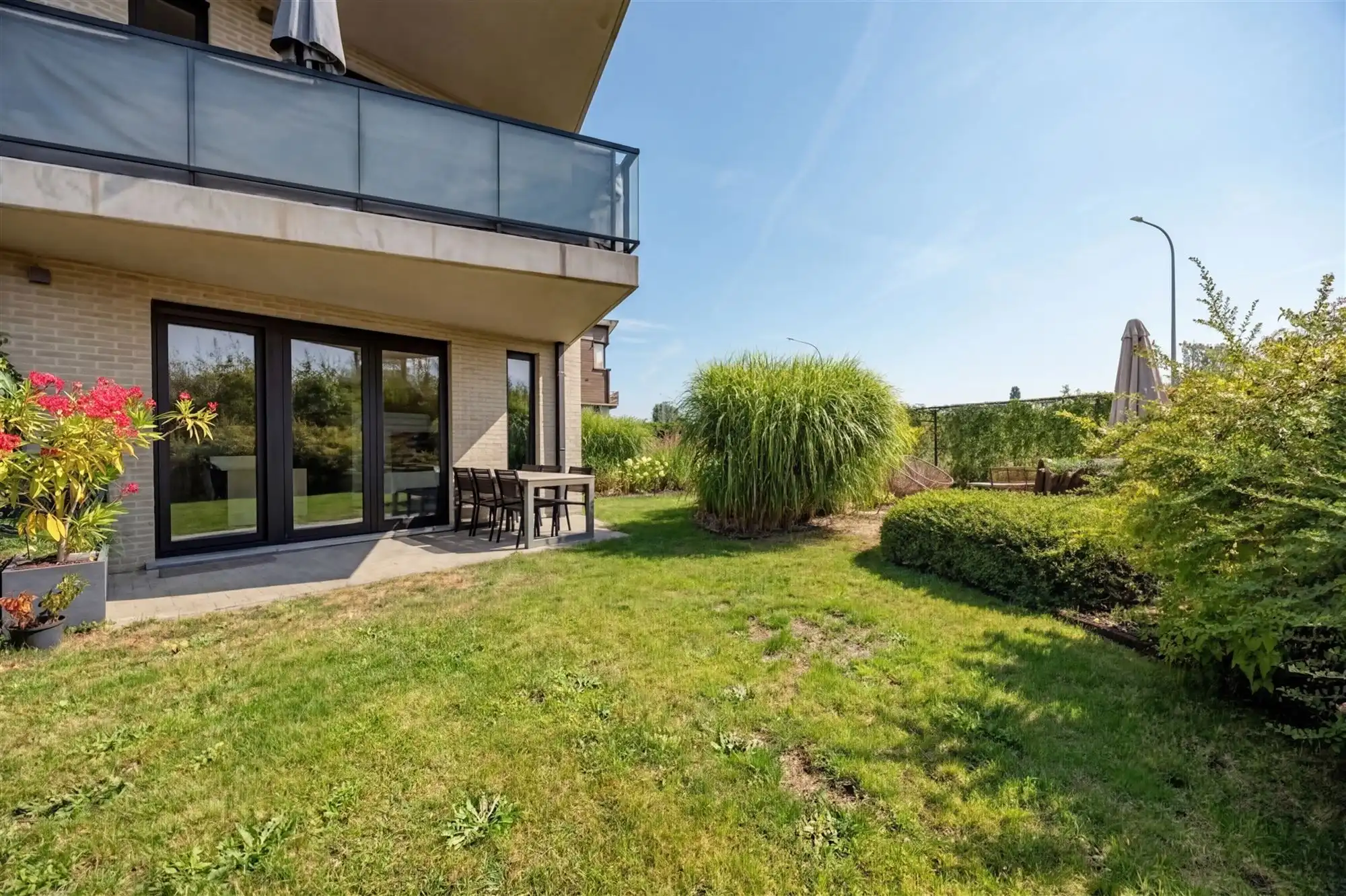 GLVapp. met 2 slaapkamers, tuin en staanplaats foto 2