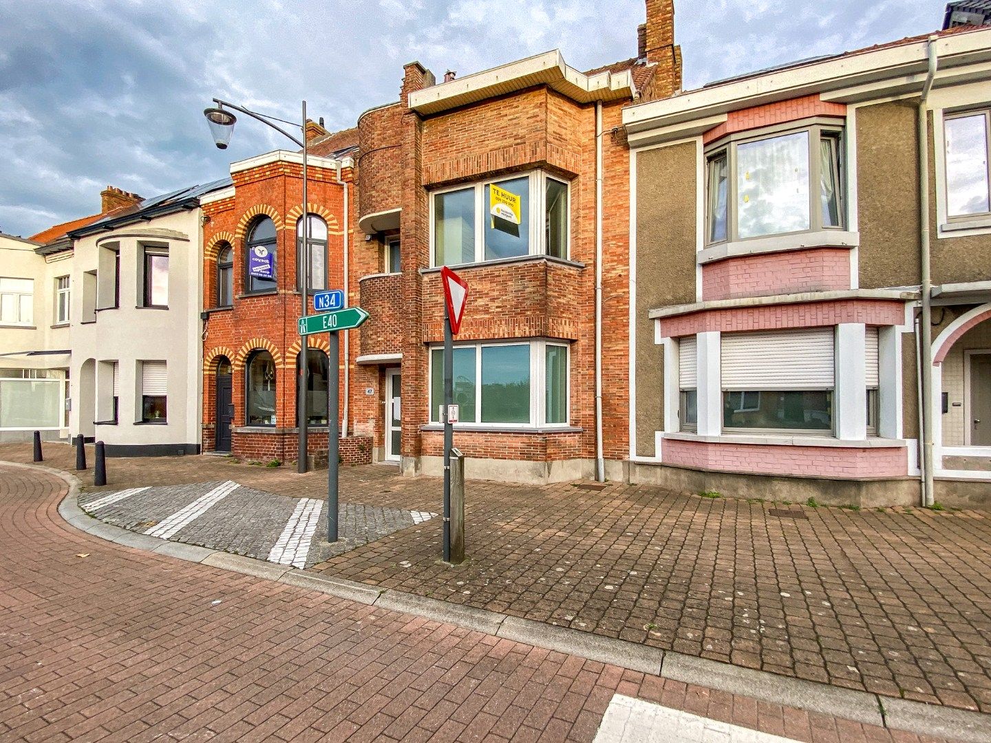 Gerenoveerde rijwoning te huur op 273m² met 3 slaapkamers te Adinkerke (De Panne)!  foto 29