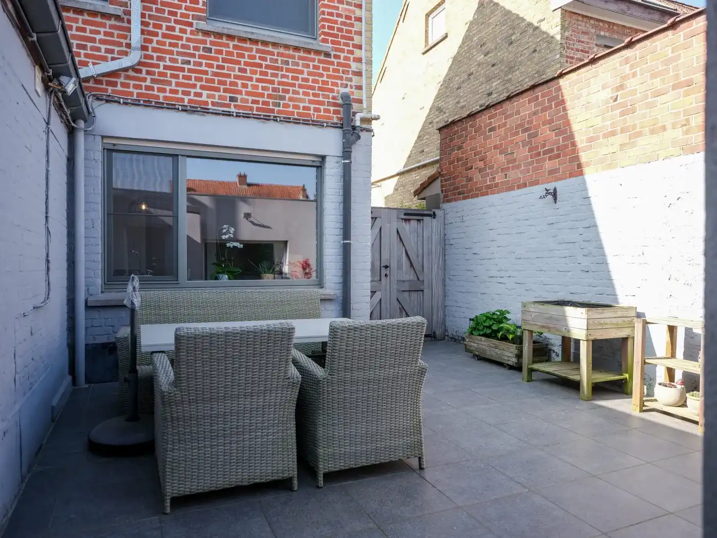 Halfopen instapklare woning in centrum Ingelmunster foto 13