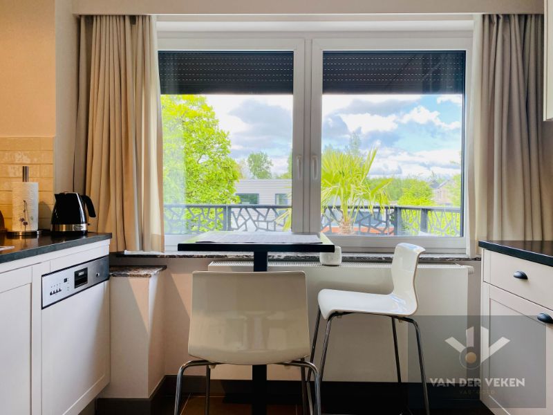 GEMEUBELD APPARTEMENT MET 2 SLPK foto 9