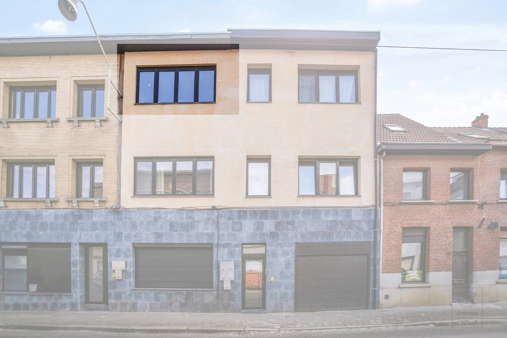 Prachtig gerenoveerd (gemeubeld!) appartement met 2 slpk's en een bew. opp. van ca. 70 m² foto 14