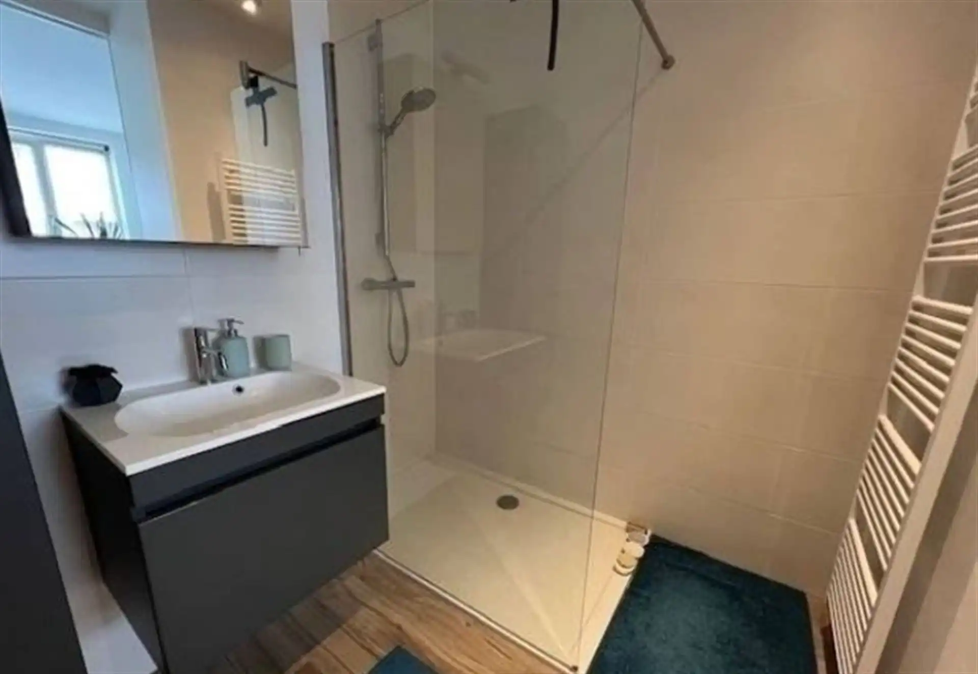 Lichtrijk appartement met zonnig terras! foto 13