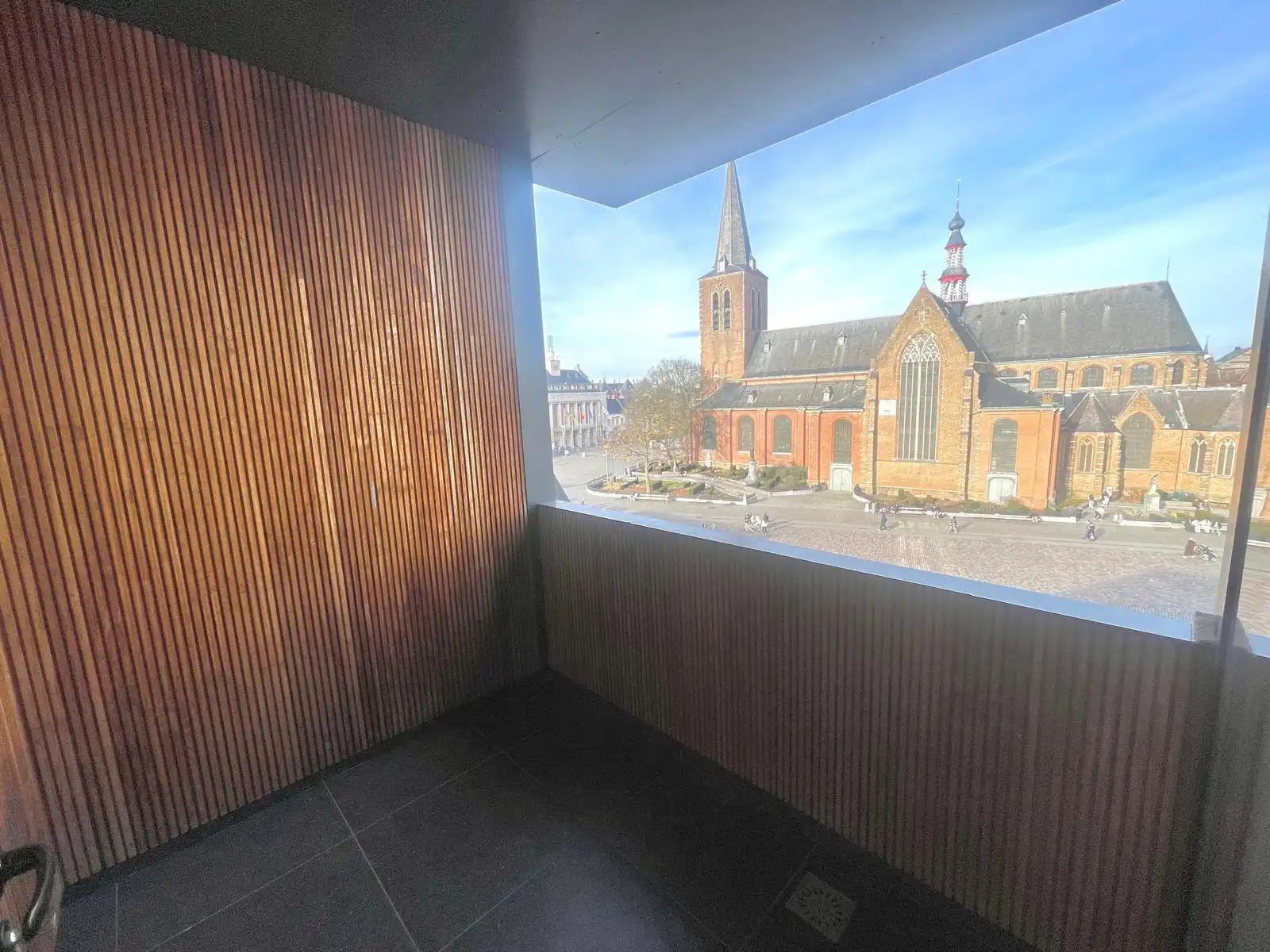 Luxe 2-slaapkamerappartement te huur op toplocatie foto 13