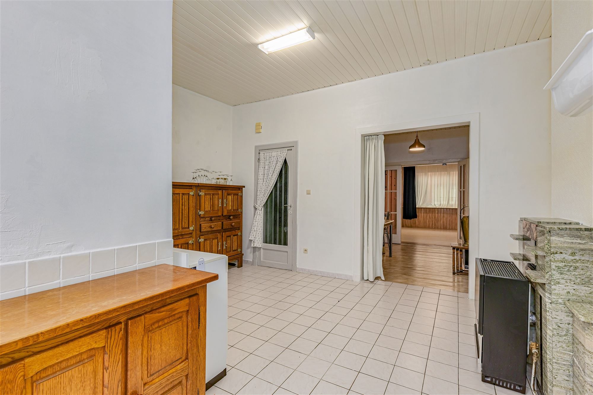 Te renoveren woning met koer thans ingedeeld in 2 appt foto 9