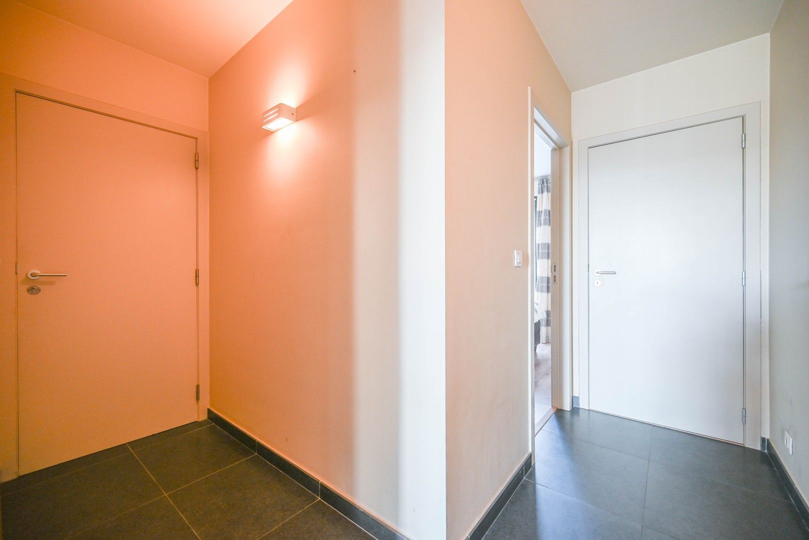 Energiezuinig appartement met twee slaapkamers en ruim terras foto 3