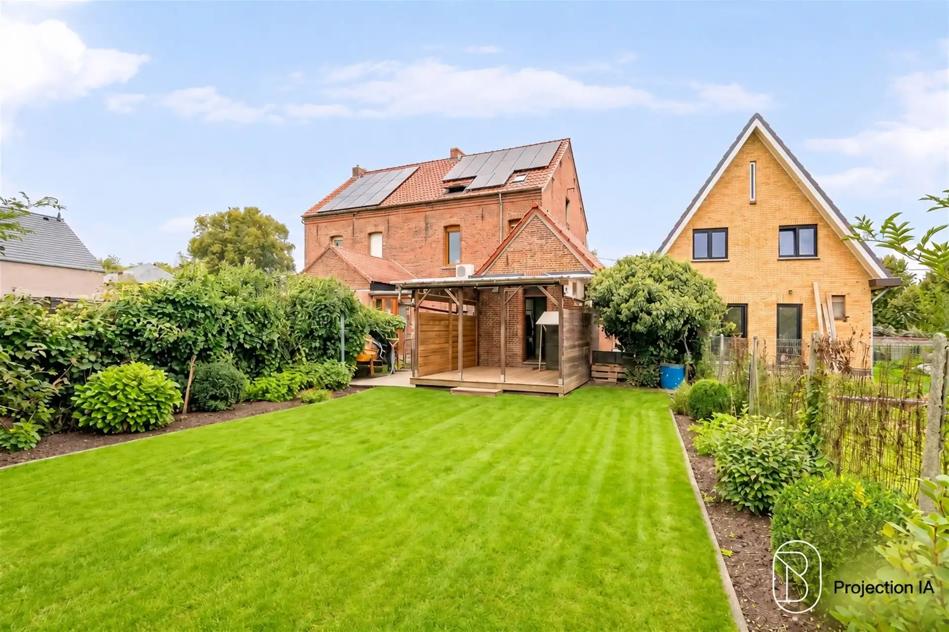 Huis met 5 slk en een tuin, op een ideale locatie! foto 3