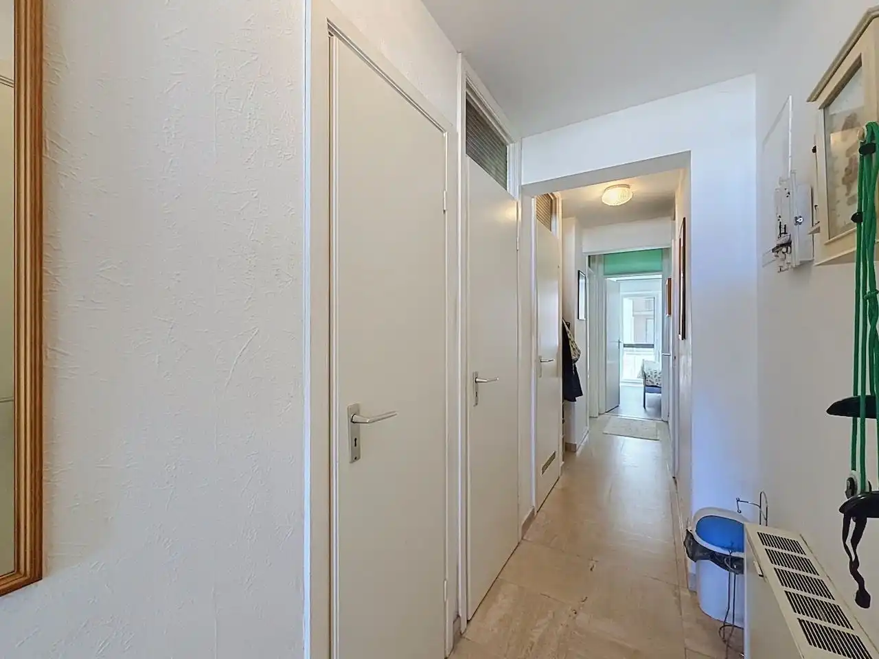 Praktisch ingedeeld appartement met frontaal zeezicht foto 12