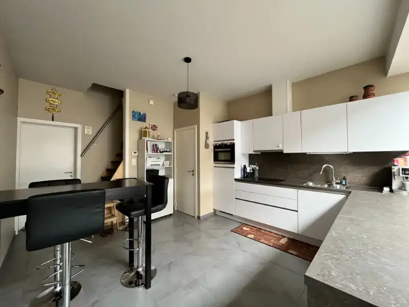 Woning met 4 slaapkamers foto 3