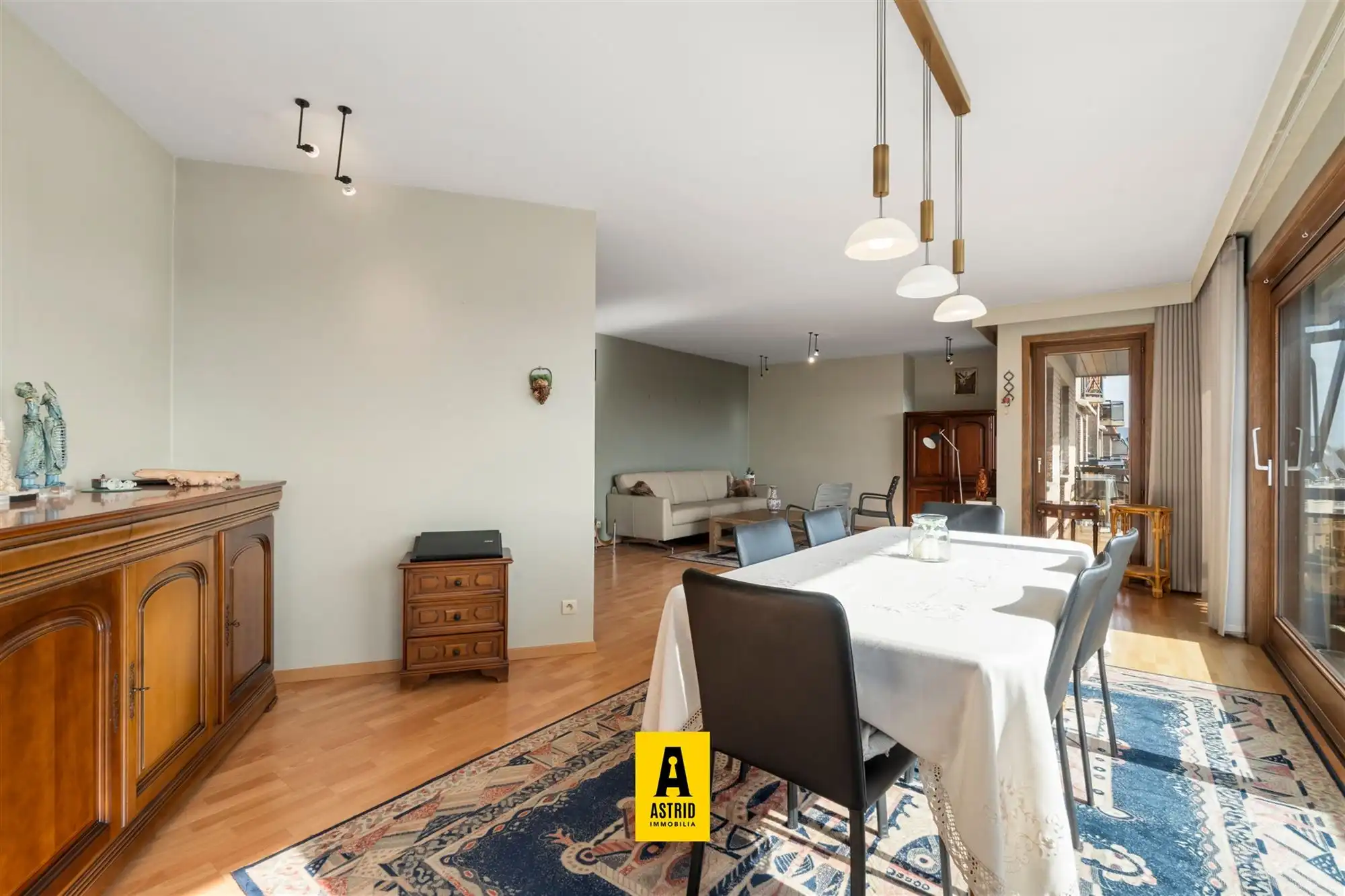 Groot zonnig appartement met vrij zicht vlakbij zee! foto 11