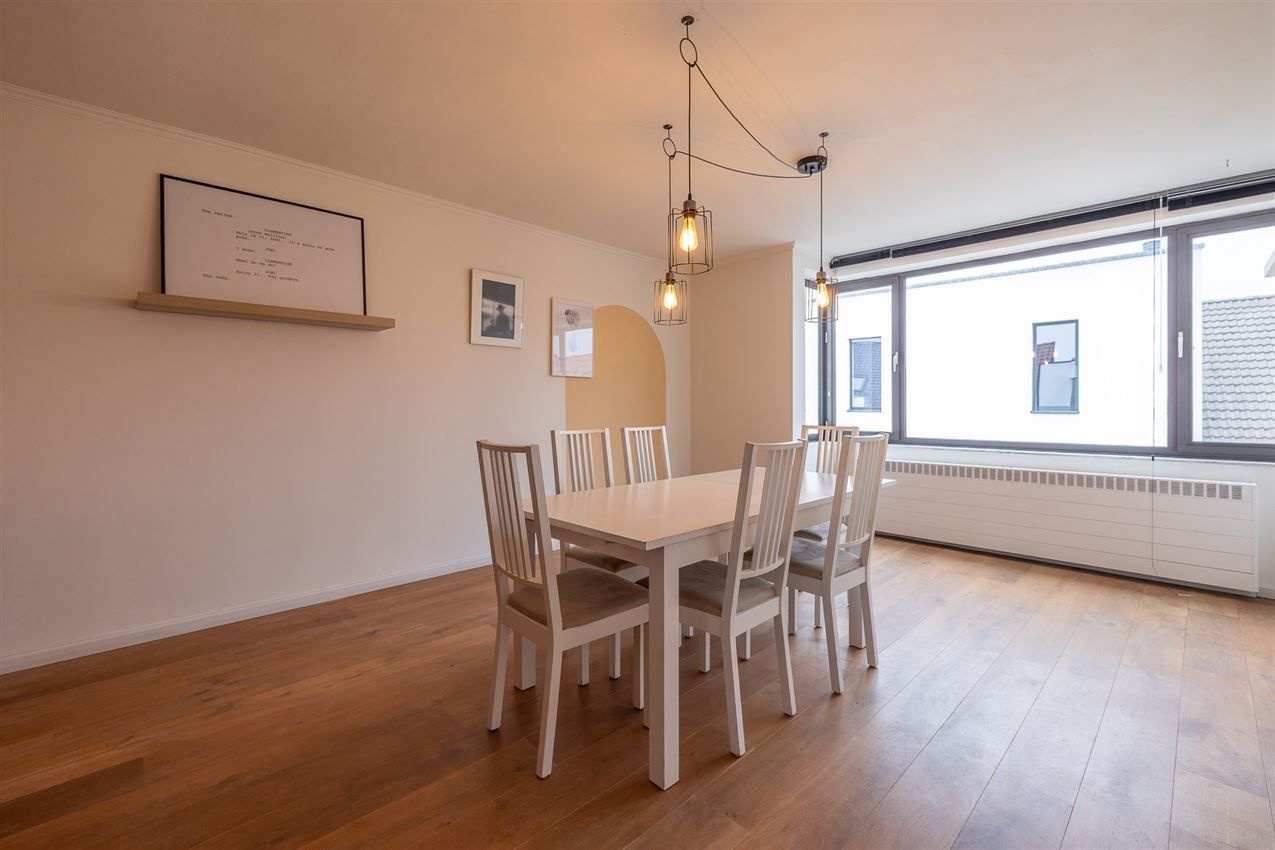 Gerenoveerd tweeslaapkamerappartement foto 7