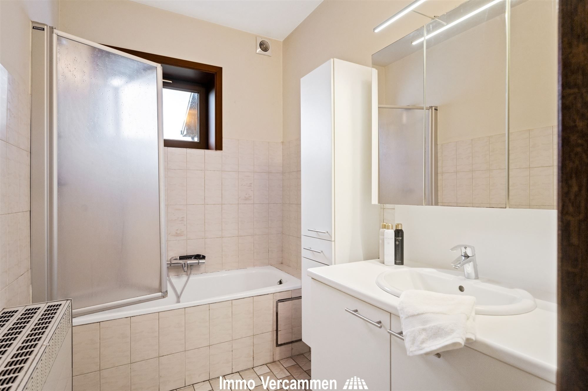 Verrassend ruime, landelijke woning te Putte foto 10