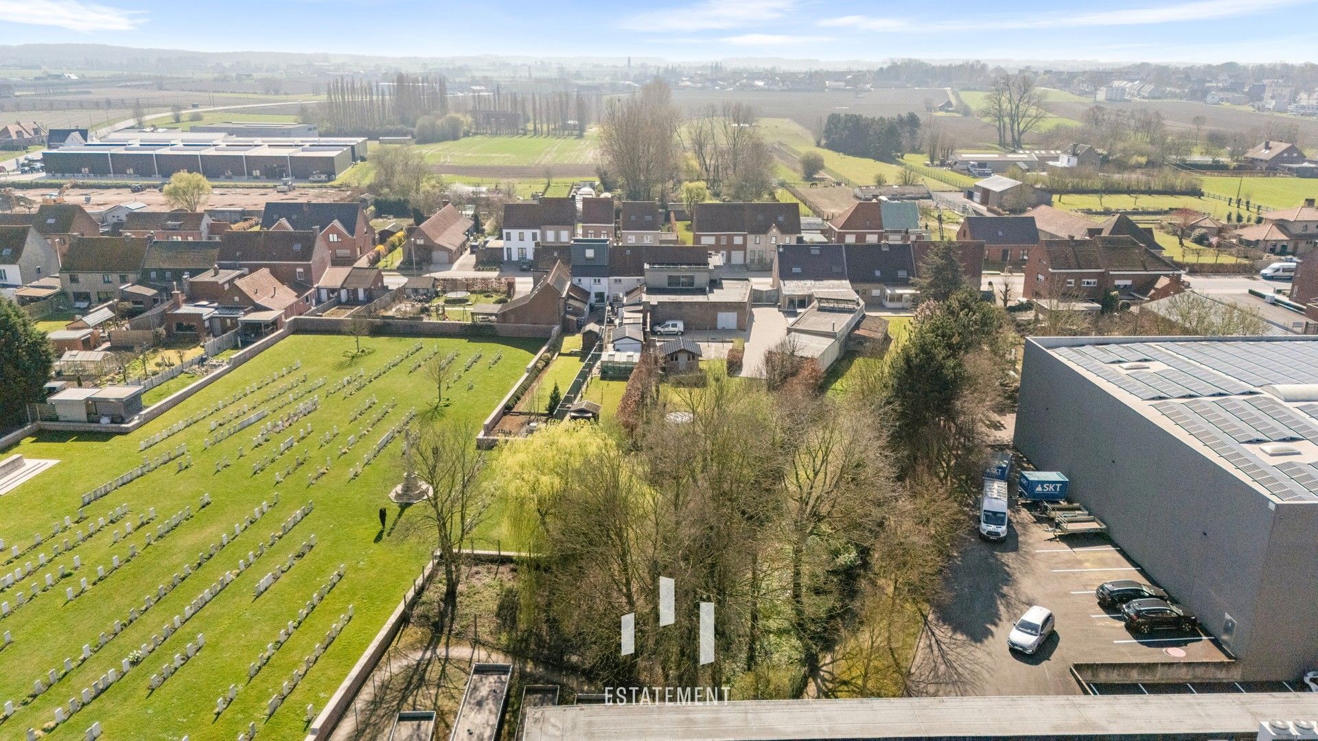 Zonnebeekseweg 241-243 - Wonen en werken in één foto {{pictureIndex}}