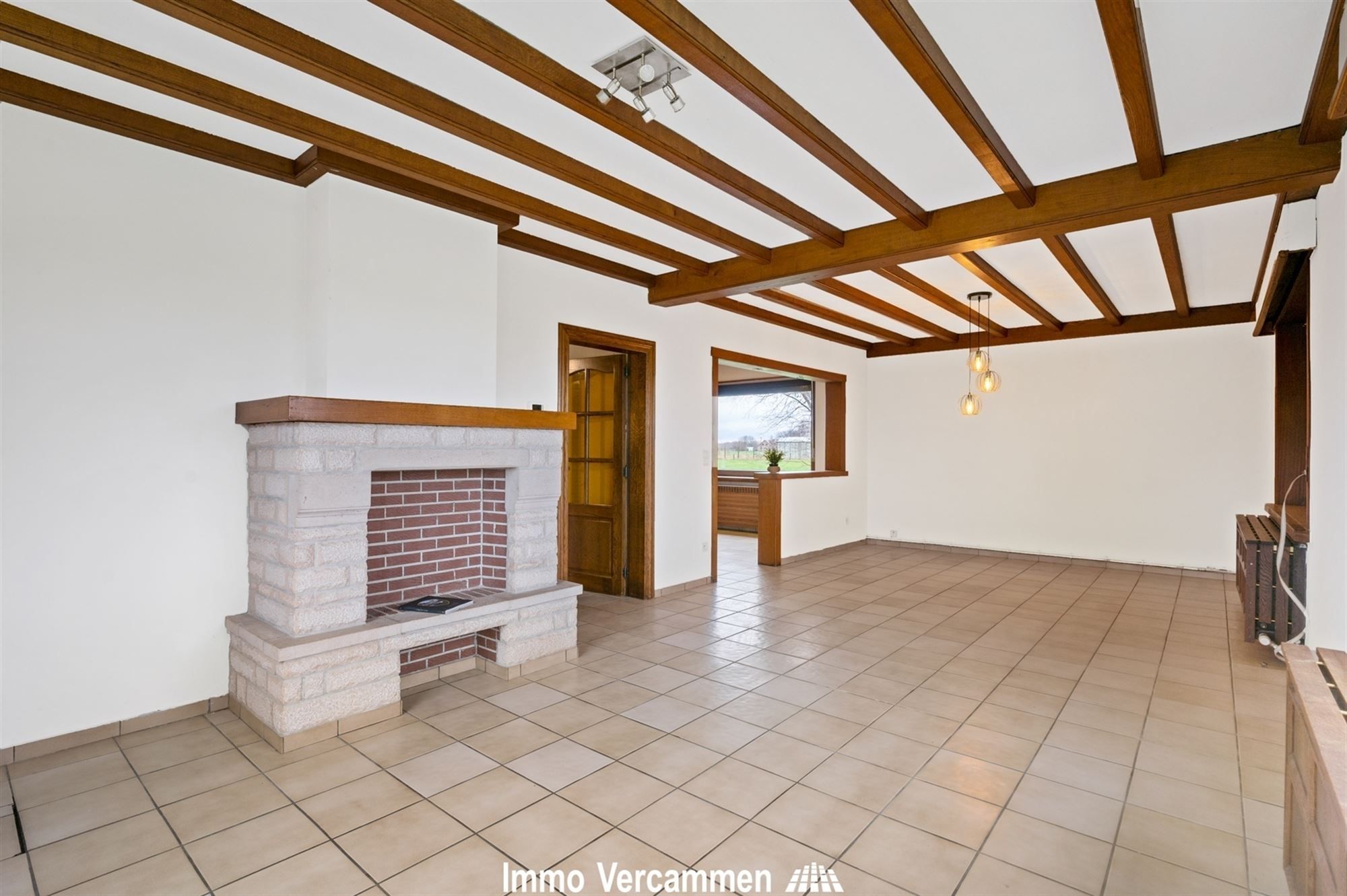 Verrassend ruime, landelijke woning te Putte foto 4