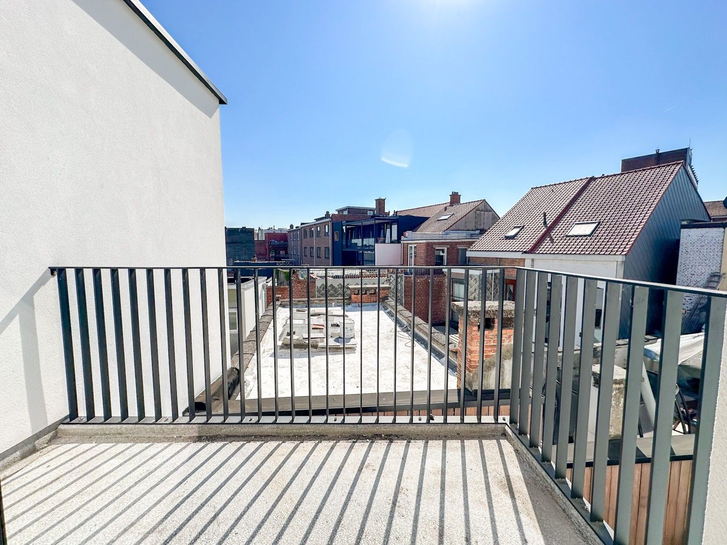 Uniek 2 slaapkamer nieuwbouwappartement te huur in het centrum van Sint-Niklaas foto 4