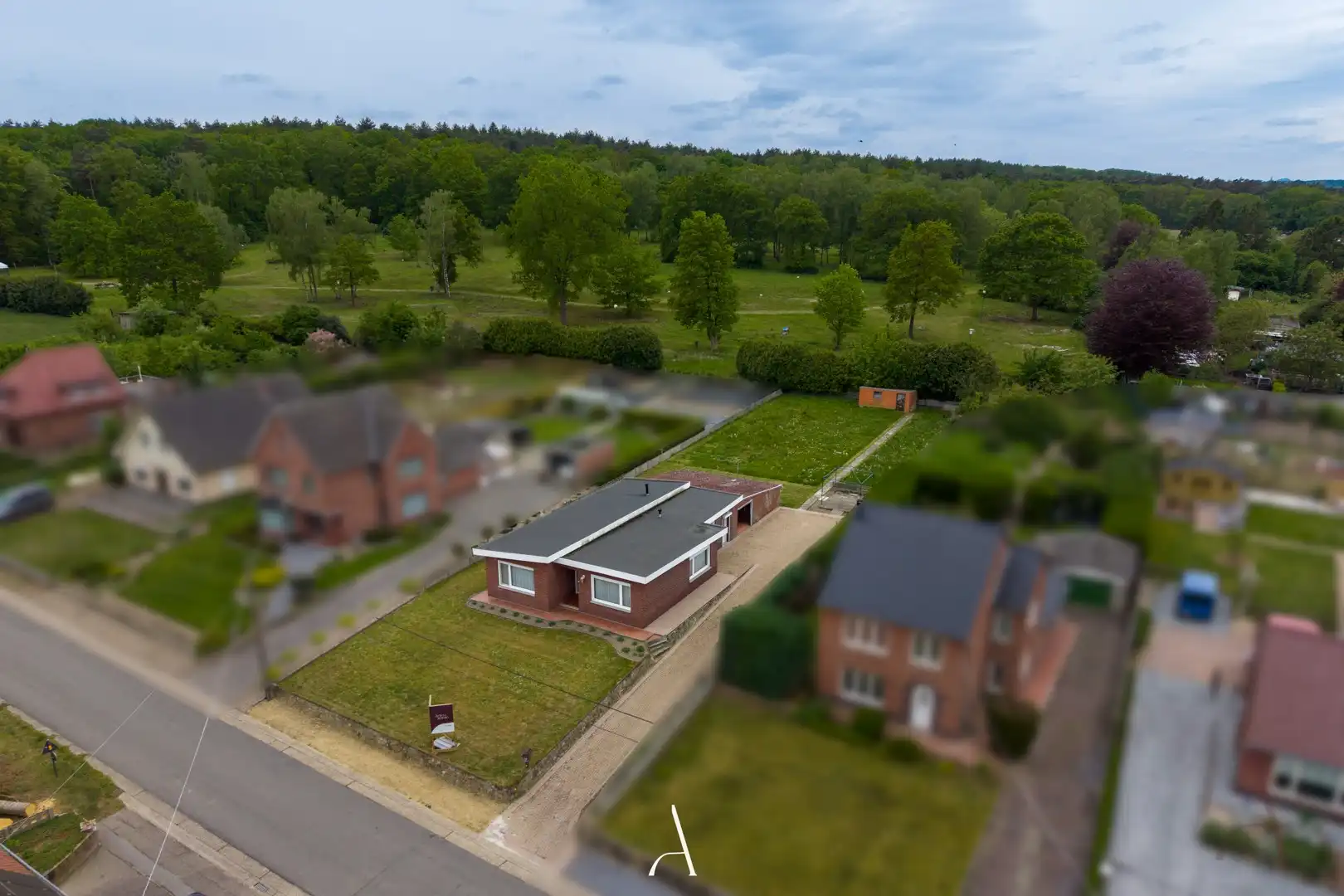 Hoofdfoto van de publicatie: Rustig gelegen bungalow op 1.413 m² aan de rand van natuurgebied Bergerven