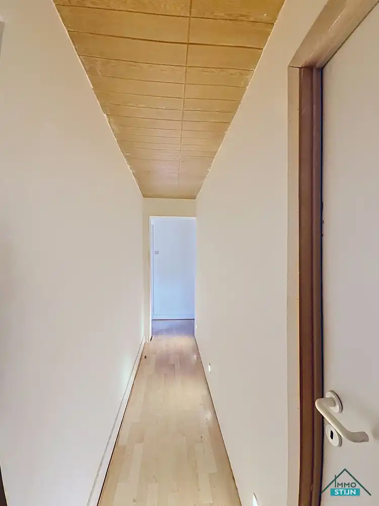 Ruime gezinswoning met 3 slaapkamers en moderne leefkeuken foto 8