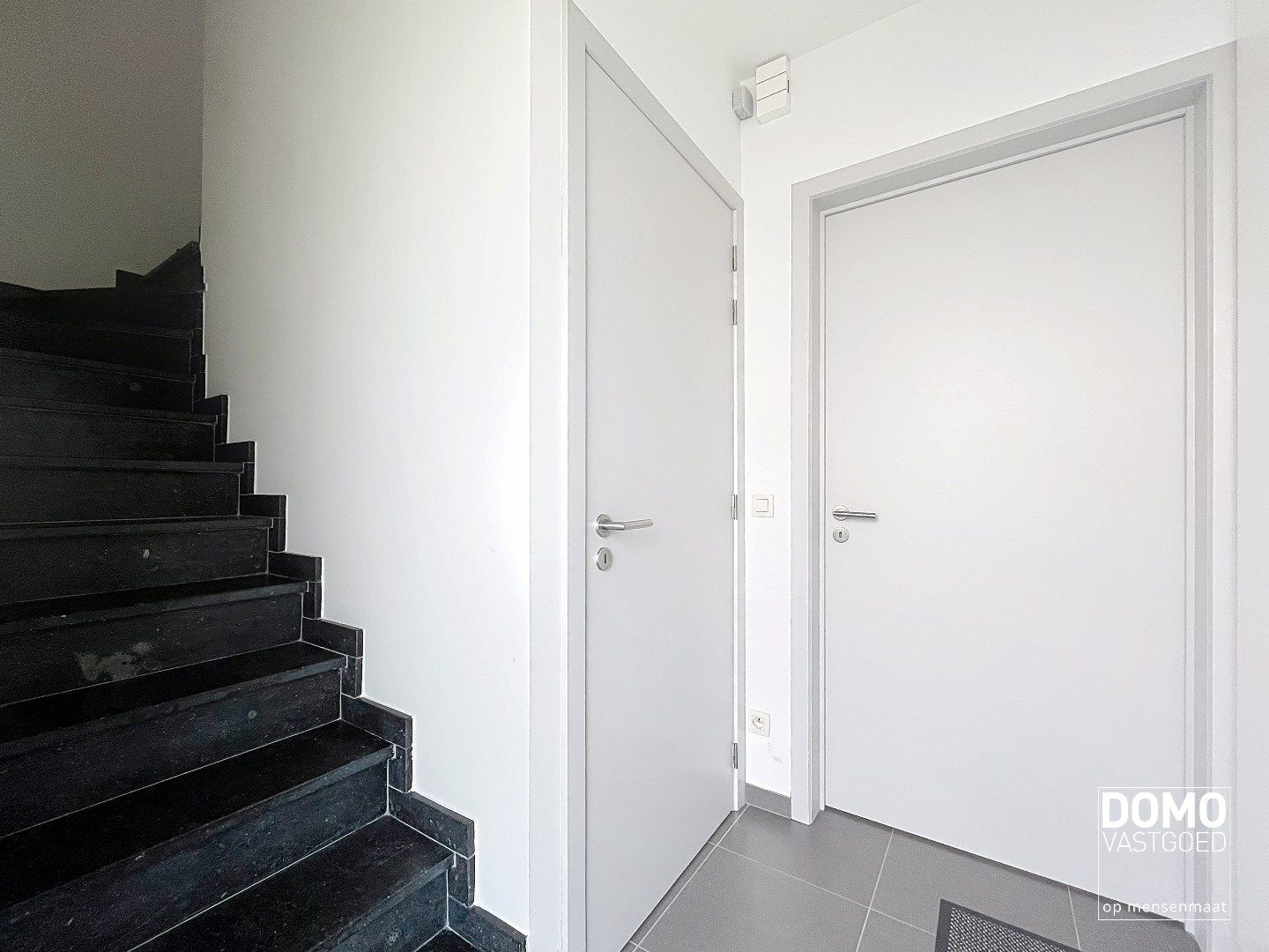 RUIME NIEUWBOUWWONING MET 3 SLAAPKAMERS, TUIN EN TERRAS TE BERINGEN (PAAL) foto 8