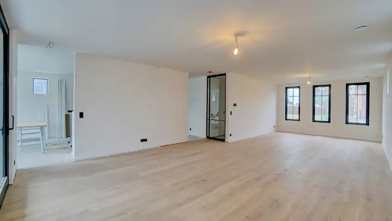 Ruime luxe nieuwbouwvilla van 368m² op 6 are 36 ca foto 4