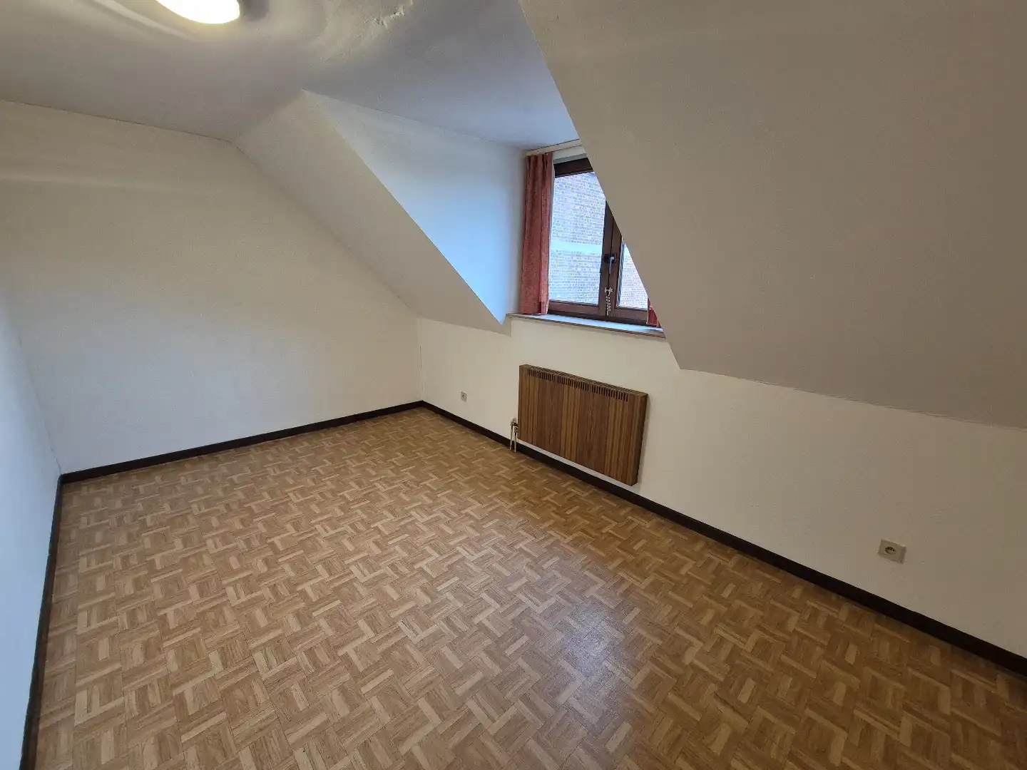 2 slaapkamer appartement te huur in het centrum van Zonhoven. foto 8