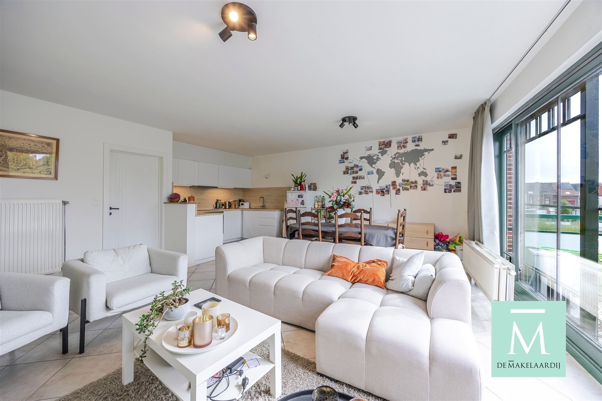 Appartementsgebouw foto 4