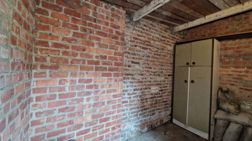 Ruime EENGEZINSWONING met grote leefruimten, 2 slaapkamers en mooi terras, woning met mogelijkheden, op 1 are 33 ca. foto 44