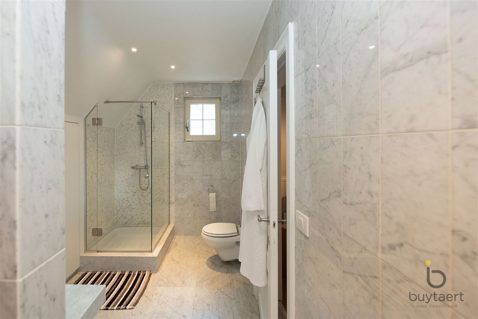 EXCLUSIEF: stijlvolle villa met een tijdloze inrichting op een toplocatie te Schilde! foto 65