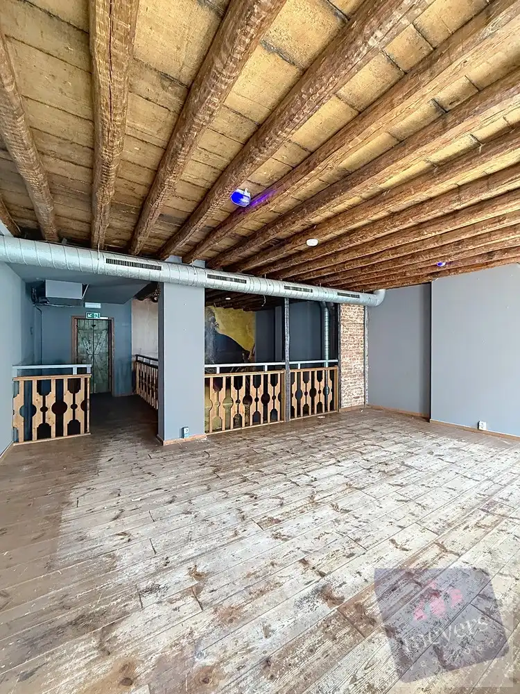 Hoekpand met uitzonderlijke zichtbaarheid op toplocatie in Hasselt foto 12