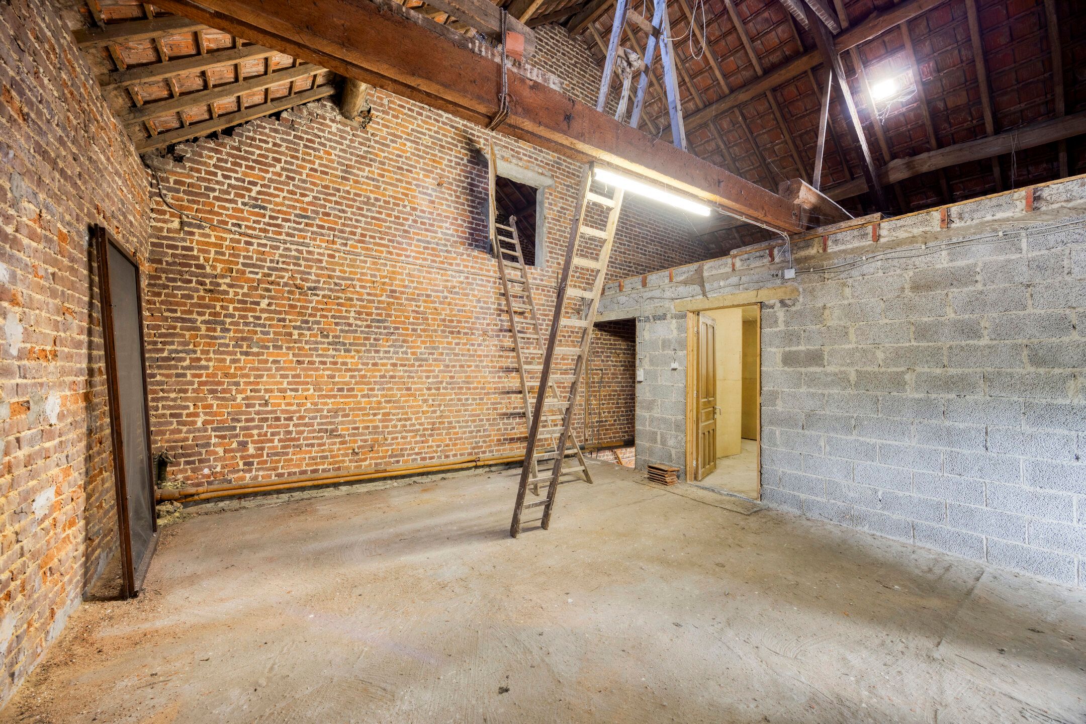 Te renoveren hoeve met weide op 72are foto 15